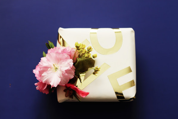 mother's day floral and gold gift wrapping